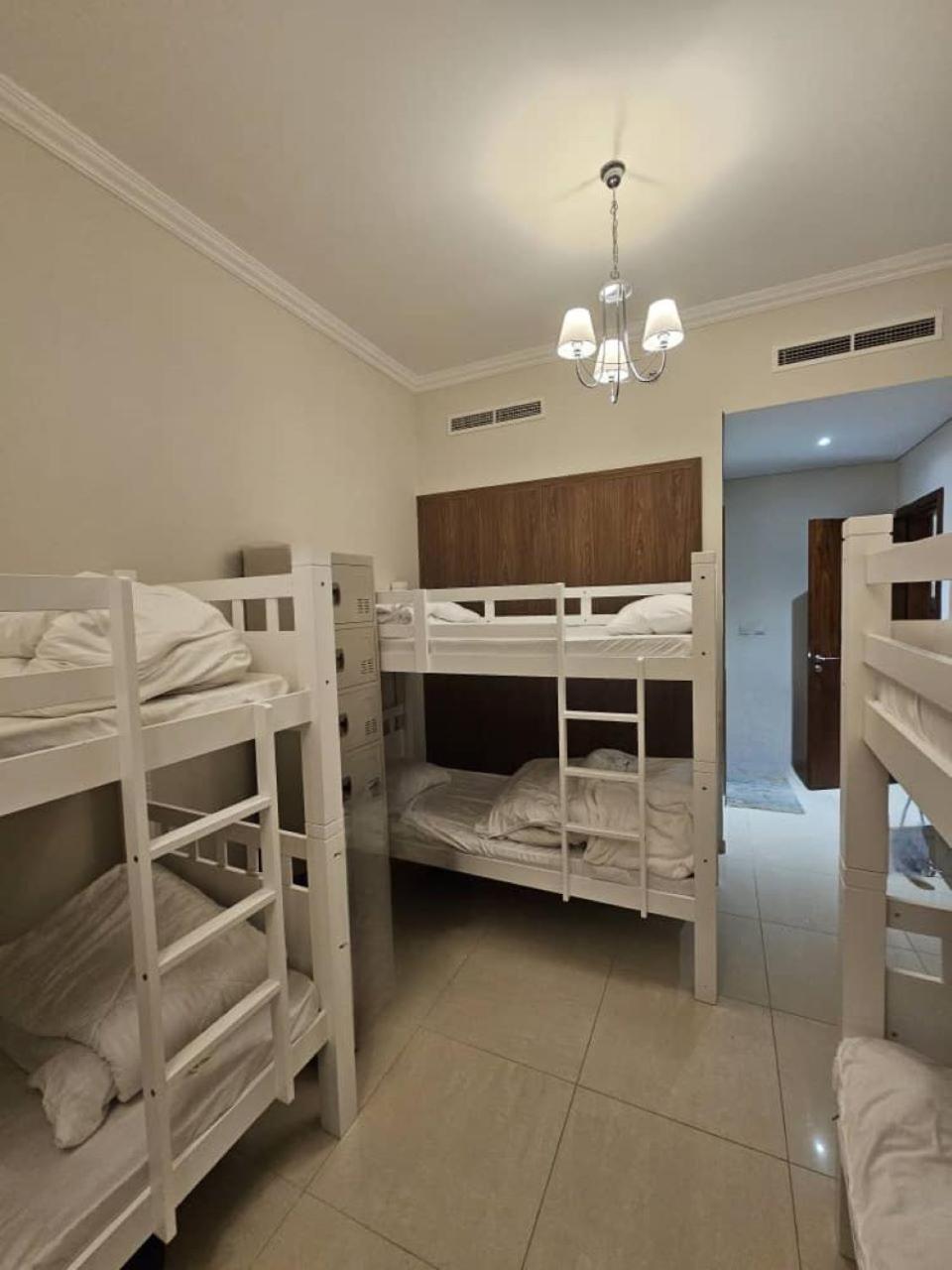 Downtown Holiday'S - 1 Min To Dubai Mall & Burj Khalifa Hostel Ngoại thất bức ảnh