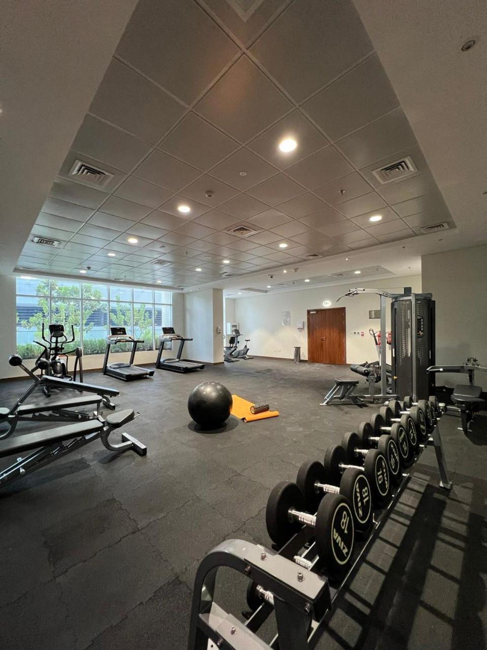 Downtown Holiday'S - 1 Min To Dubai Mall & Burj Khalifa Hostel Ngoại thất bức ảnh